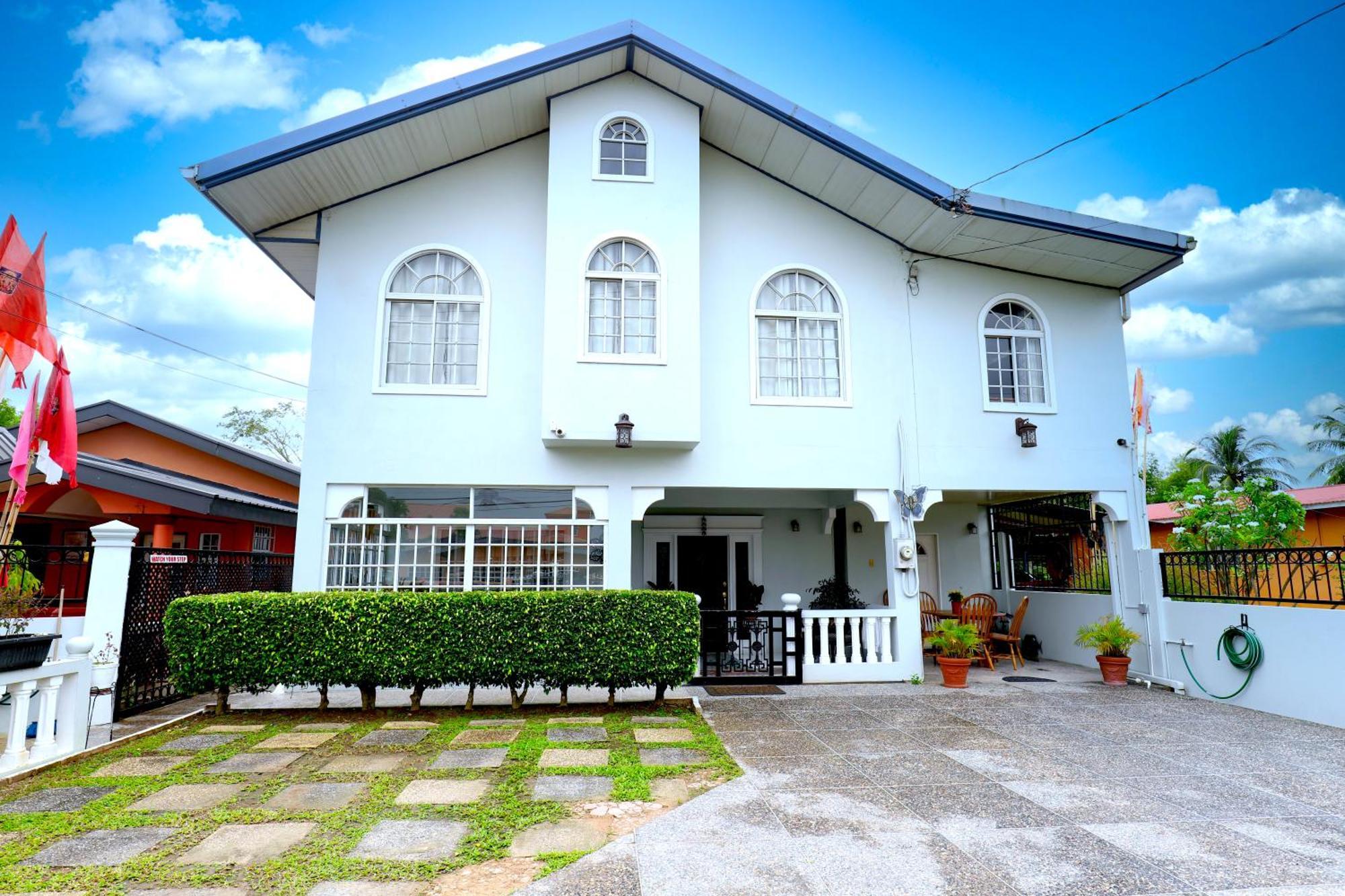 Airport Inn Piarco Extérieur photo