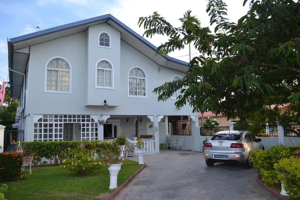 Airport Inn Piarco Extérieur photo